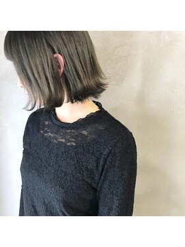 ミント(mint) 切りっぱなしボブ＆赤み抑えたグレー◎