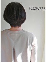 フラワーズビィーオーディー(FLOWERS BOD)&nbsp;骨格を意識して切ったショートボブ