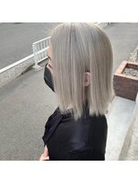 パーミル ヨコハマ(permille Yokohama)&nbsp;ミルクホワイト×ボブダブルカラーブリーチカラー