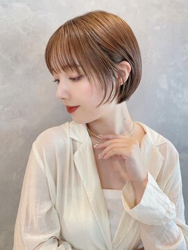 トルネード(TORNADO) シルキーベージュ 大人マッシュショート 斜めバングt813