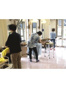 《忙しい朝のセットも楽々簡単♪》日頃のお手入れやスタイリングのアドバイスもしっかりといたします★