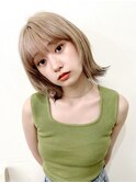 ハイトーン　外はねミディ