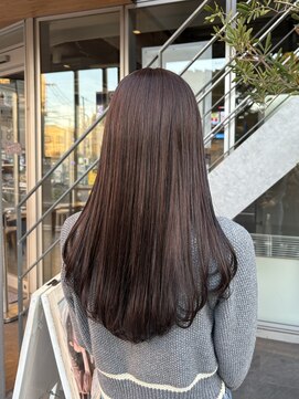 落ち着いたマロンブラウンカラー◯