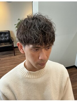 オーラム(AURUM) 緩めラフウェーブ