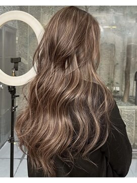 bell -emi- 外国時風ハイライト/ロング/ミルクティー