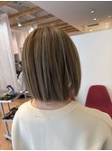 ハイライトカラー,グレージュ,シルバーグレー,ショートボブ/草加