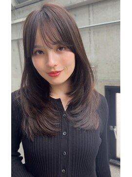 エミュ 表参道 青山(emu) 大人上品なハッシュレイヤーオリーブカラー表参道