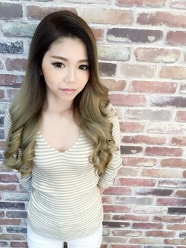 ヘアーメイクチック(HAIR MAKE CHiC) whiteグラデーション