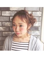 ネオリーブルカ 御茶ノ水店(Neolive Luca)&nbsp;サイドおだんごアレンジ