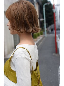 ミエル ヘア 新宿(miel hair) 〈mielhair新宿〉切りっぱなし　外はね　ボブ