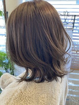 フラバー(flover) ☆flover☆【くびれボブ×透明感グレー】kanna