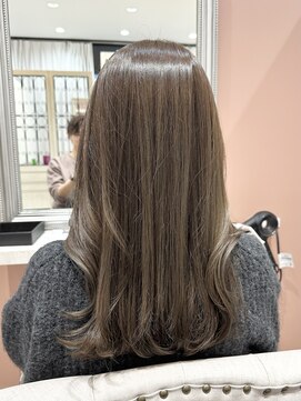 ガレリアエレガンテ 各務原店(GALLARIA Elegante) 透明感オリーブグレージュ/20代30代40代/各務原