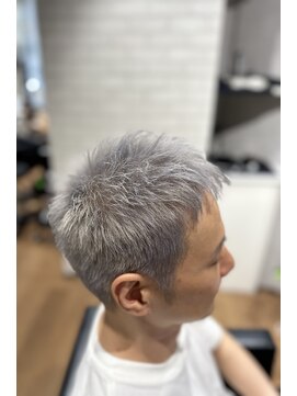 ビスイル 秋葉原店(Vis ill) 似合わせカット/ベリーショート/シルバー/ハイトーン