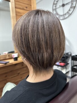 シャッター(Shutter) 白髪ぼかしハイライト