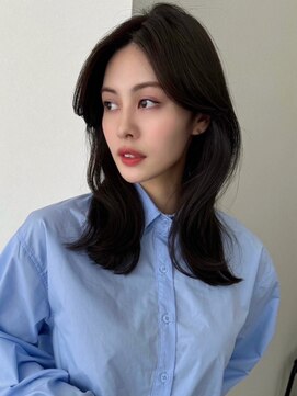 ソヨン 栄2号店(SOYON) イメチェン/ミディアムレイヤー/似合わせカット/かきあげ前髪