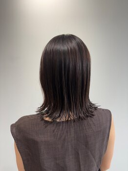 ラーソ(laco)の写真/年齢を重ねるごとに、美しさも深まる髪へ…白髪も味方に◎大人の魅力を引き出すカラーをご提案♪