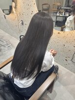 ティム(tim)&nbsp;yuki   透明感グレージュカラー