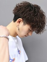 エイド 本店(aid)&nbsp;刈り上げツーブロック無造作スペインカールシャドウパーマ