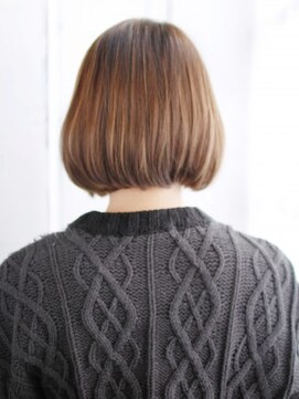 ナル 白山神社参道通り店(nalu) 切りっぱなしのカジュアルボブ