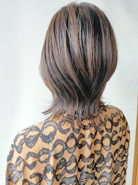 モリオフロムロンドン 原宿本店(morio from London) 【morio原宿】ウルフミディ　立体感ベージュカラー