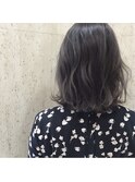 グレージュ ミディアムヘア　透け感