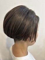 アリー 王子公園店(ARY)&nbsp;大人カッコいい20代30代40代「透明感カラー刈り上げショート」