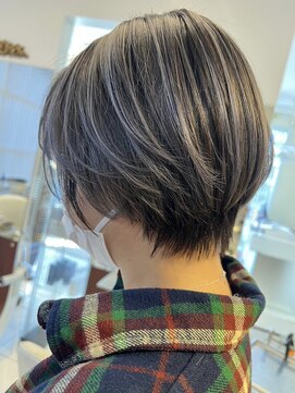 ゴッド ヘアーアンドメイク 高崎西口店(GOD Hair & Make) ショート＋ハイライト