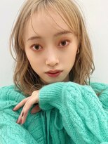 ホスタ 大阪梅田店(fosta)&nbsp;ベージュインナーカラーショートボブレイヤーミディアム前髪