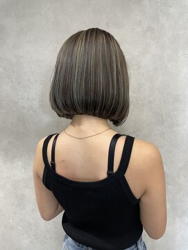 サニー 渋谷(SUNNY) バレイヤージュ、ハイライト、レイヤーロング、グレーベージュ