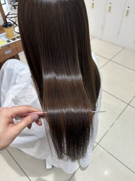 ミニヨン バイ ハピネス 高の原店(mignon by Happiness) 髪質改善オリーブグレージュカラー　高の原清水