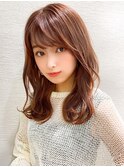 美髪ミディアムストレート寒色系カラー極細ハイライト