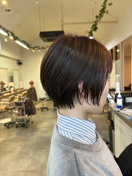 リノ 金山(Rino) デザインカラー/レイヤーカット/ウェットヘア/オリーブベージュ