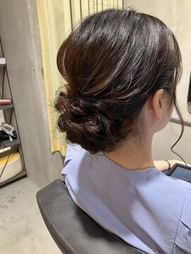 グラスバイネオリーブ 大倉山駅前店(grace by neolive) ふんわりシニョン/お呼ばれヘアセット