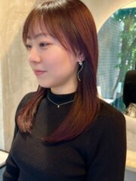 ティティアンバイイザ(titian by IZA) 〇ブリーチなしダブルカラーチェリーレッドレイヤーカット艶髪