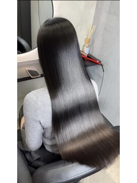 ユニー(uniii) 【uniii】髪質改善/髪質改善縮毛矯正/髪質改善カラー