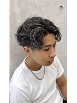 フラム ヘアデザイナーズ(FuLAM Hair designers*)&nbsp;ギャングスパイラル×ホワイトメッシュ