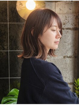 シュバルツ(schwarz)の写真/ゆったり落ち着いた空間で大人女性に至福のひと時を…30代から50代の女性から支持されるサロン♪