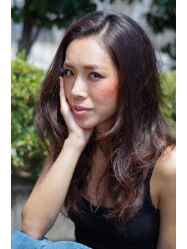 デザイナーズヘアー ラグジス(Designers hair LUXIS) ～【LUXIS】～サイドパートのルーズカール★