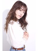 スパイラル巻きロングヘア