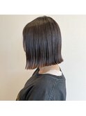 20代30代40代外ハネアッシュグレージュ肩ライン耳掛け