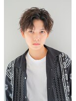 ヘアサロンガリカアオヤマ(hair salon Gallica aoyama) ツイストスパイラルセンターパート刈り上げ束感ショート
