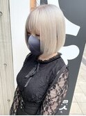 ホワイトミルクティーアッシュ×前下がりボブ☆小顔カット