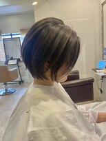 シャルム(charme)&nbsp;白髪ぼかしハイライトショートボブ