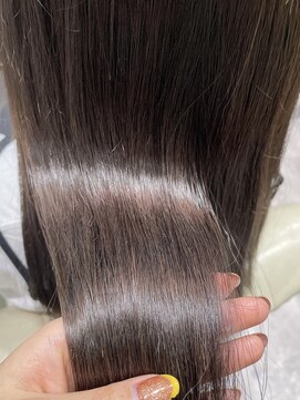 フォンド 津田沼(fond.) 黒髪/グレーベージュ/レイヤーロング/前髪パーマ/津田沼