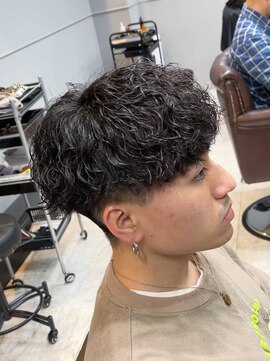 アビールブレ 新潟万代(ABEY LEVRAI) 新潟ツイストスパイラル　新潟メンズパーマ　マッシュパーマ