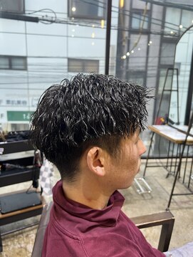 アノ(Ano.) ツイストスパイラルパーマツーブロックツイストパーマ