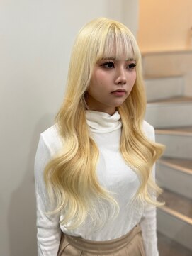 アルファバイオリカ(ALPHA by ORIKA) ブロンドヘアの高級セレブエクステ60本♪