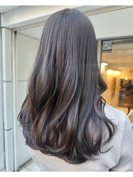 インビテーション(invitation) グレー・モノトーン・艶ブラウン