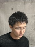 ダウンバングスパイキーショート短髪メンズカット眉毛髪質改善