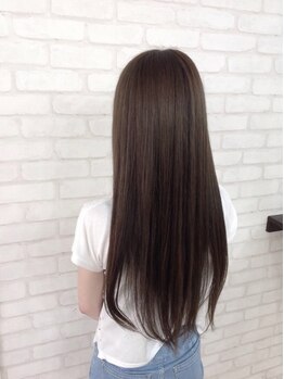 美容室フロンジュの写真/中性ストレートでまるで地毛のような柔らかなストレートヘアーに♪自然でまとまりのある艶髪に仕上げます☆